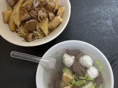 -松树干拌面店