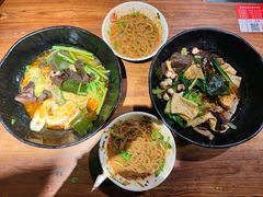 -万记麻辣烫国展总店