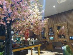 大厅-红人馆造型世爵国际