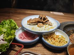 -明洞阿姨·韩式酱蟹烤肉·创意料理(三元桥店)