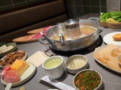 -左庭右院鲜牛肉火锅(浦江欢乐颂店)