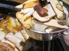 -一朵菌·野生菌探索家火锅(南亚店)