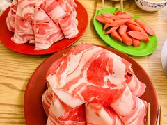 -洞庭洲·防空洞火锅·铜锅涮肉·烧烤(新百广场店)