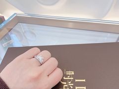 -八佰伴华地百货(宜兴店)