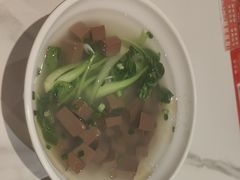馋口鸭血汤-馋三尺蟹粉小笼(人民广场店)