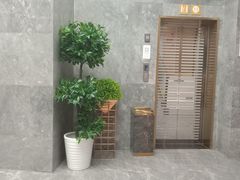 -鸿星花园酒家(银亿家园店)