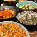 西安这家溶洞风韩料店太适合约会聚餐了