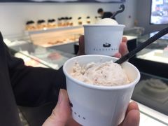 玫瑰冰淇淋-BLACKSWAN黑天鹅(环球店)