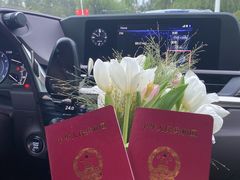 -花儿照相馆·最美证件照(红旗街万达店)