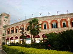 -佛罗伦萨小镇广佛名品奥特莱斯(疏港路店)