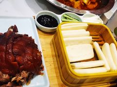 卷饼夹肘子-沸腾鱼乡(知春路分店)