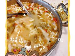 -德林酸菜鱼火锅(南丹店)
