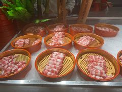 -金马门国际美食百汇(珞喻路店)