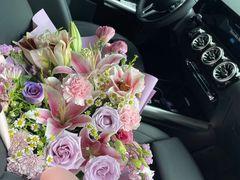 -上海星瀚奔驰4S店(红柳路店)