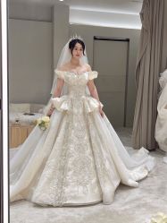 点击看大图 -Renee芮亦婚纱
