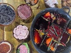 -正南齊北重庆老火锅(光华村直营店)