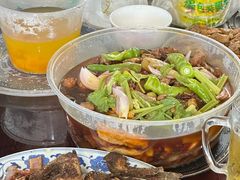 -咊记茅草棚柴火鸡(乌当店)