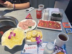 -生活如沸·顺德水牛奶火锅(人民广场店)