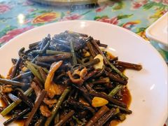 -闯关东东北农家菜(崂山石老人店)