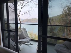 -华凌山庄·隐湖栖