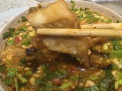 -肖肖酸萝卜鱼火锅(总店)