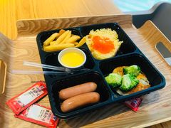 -美食小镇·观赏珍稀鸟类·长隆熊猫酒店