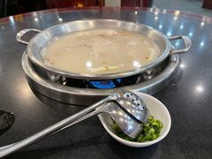 -老来福·非遗酸汤兔(凯旋路店)