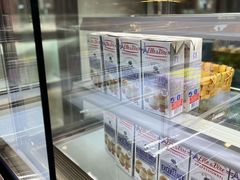 面包甜点陈列柜-CENTTY辛蒂咖啡·烘焙·西点(天兰社区新生活中心店)