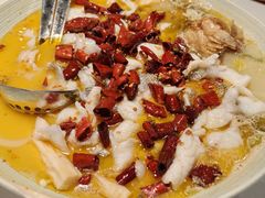 -禄鼎记·排队俩小时都要吃的酸菜鱼(石牌桥店)