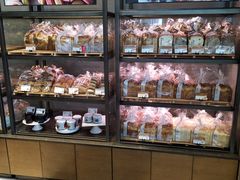 面包甜点陈列柜-巴黎贝甜(银城东苑店)