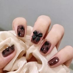 -悦指间美甲美睫
