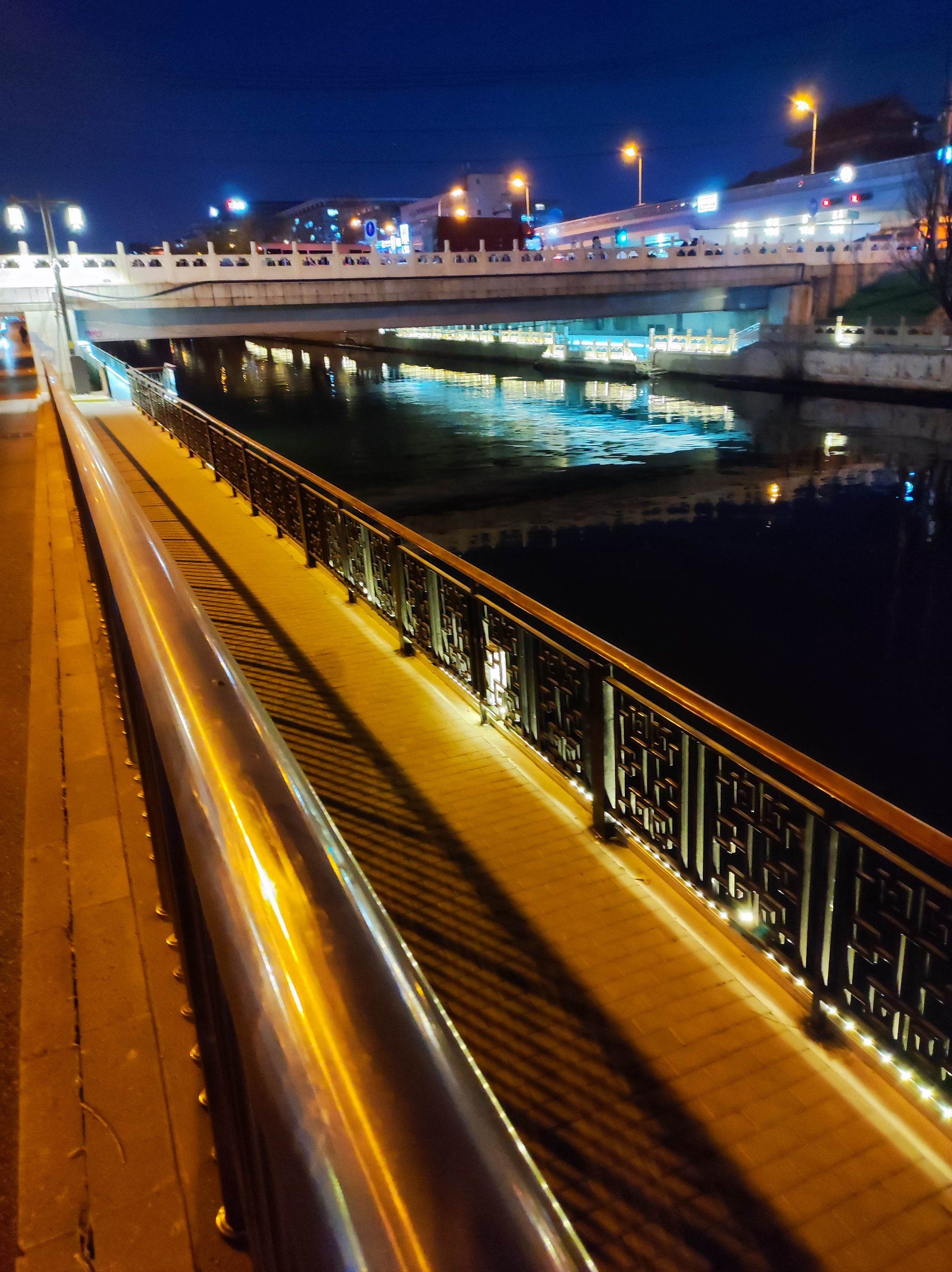 夜色中的城景美