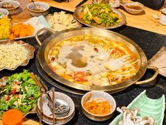 -顶顶汤火牛排火锅·经典铜锅涮肉