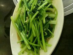 -顺峰渔港中国人的餐厅