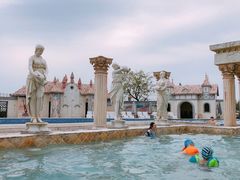 -泉城欧乐堡戏水湾艺术养生温泉