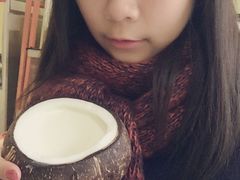 -志龙皇冠吃货椰子铺