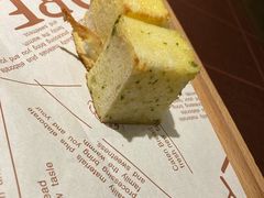 黄油面包-尊品牛排(沙湾印象汇店)