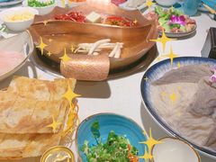 -墨居上隐·院子里火锅(峨眉店)