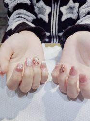 -桃色美甲沙龙