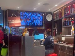 -川流不息·地道川菜·小龙虾(松东路店)