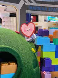 -欧酷世界动力星球(王府井奥莱UP TOWN店)