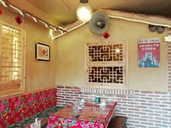 -闯关东东北农家菜(崂山石老人店)