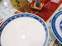 -赵记传承特色牛奶甜品(泉城广场店)