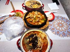 砂锅酸笋牛蛙-丽丽三鲜螺蛳粉(田林路店)
