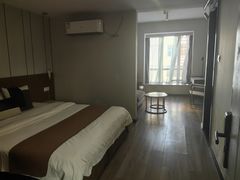 -兔子民宿(深圳横岗四联地铁站店)