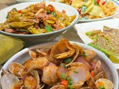 -霄汉牛三鲜湖北砂锅菜(万松园2店)