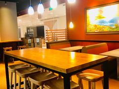 大堂-The Habit Burger Grill 哈比特汉堡(复兴soho店)