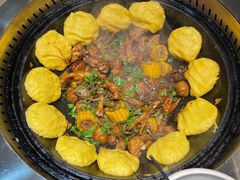 -锅老头海鲜铁锅炖