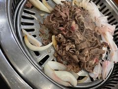 和众肥牛-金明姬和众烧烤店(东铁营店)