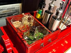 -小龙翻大江文化火锅(宽窄店)